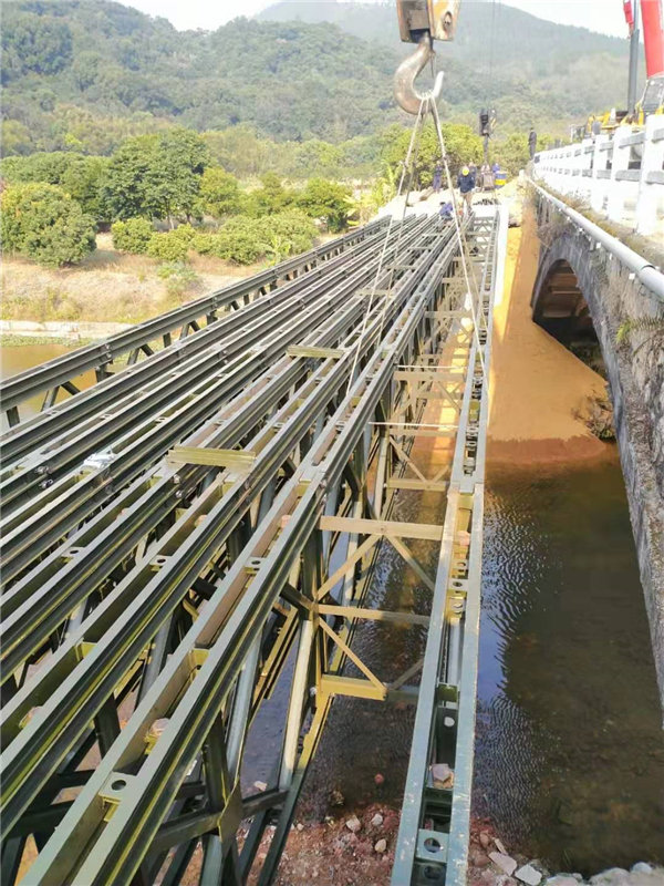 湖南拓天路橋工程機(jī)械有限公司,湖南路橋設(shè)施設(shè)計,湖南路橋設(shè)施銷售,路橋建設(shè)